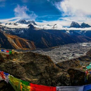 Gokyo Ri mit Blick auf Mt. Everest und Gokyo Seen