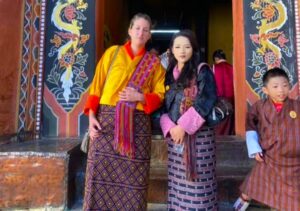 Bhutan traditionelle Kleider für Frauen, Kira